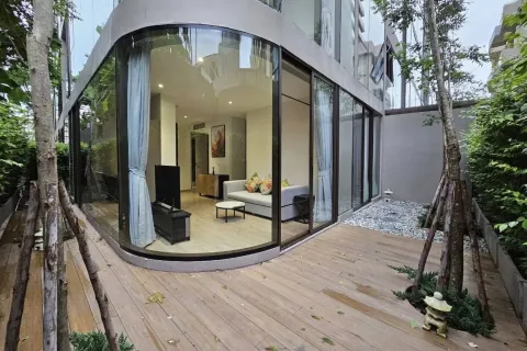 Condo in Khlong Toei, Bangkok, Thailand, 2 bedrooms  № 160557