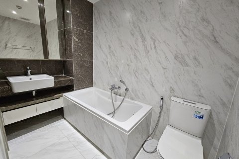 Condo in Khlong Toei, Bangkok, Thailand, 2 bedrooms № 160557 - photo 5