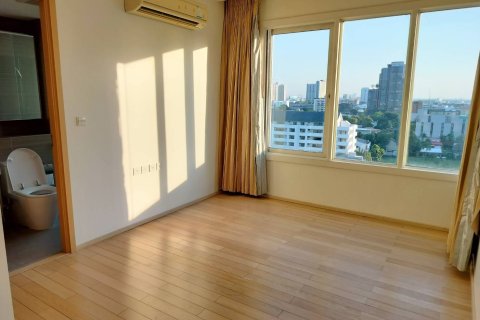 Condo in Khlong Toei, Bangkok, Thailand, 3 bedrooms № 160562 - photo 8