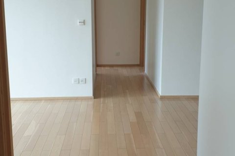 Condo in Khlong Toei, Bangkok, Thailand, 3 bedrooms № 160562 - photo 2