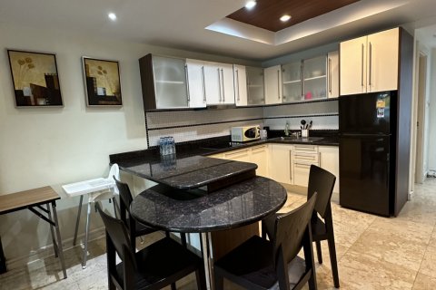 Condo in Phuket, Thailand, 2 bedrooms  № 136485 - photo 7