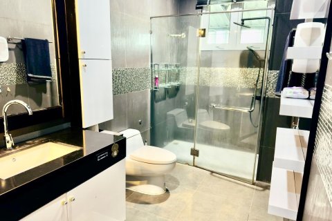 Вилла в Паттайе, Таиланд с 5 спальнями № 154633 - фото 4