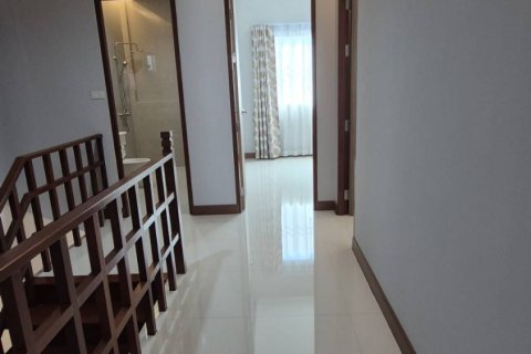 House in Samut Prakan, Thailand 3 bedrooms № 154632 - photo 14