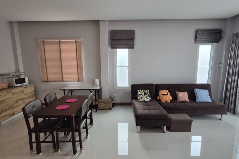 House in Samut Prakan, Thailand 3 bedrooms № 154632 - photo 21