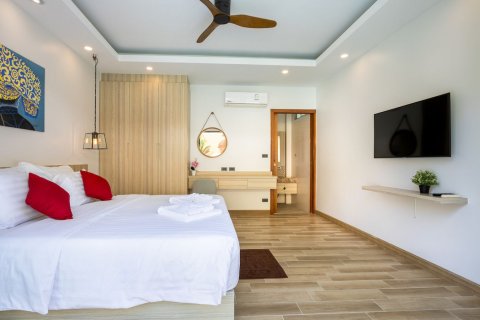 Villa in Rawai, Thailand 5 bedrooms № 154602 - photo 19