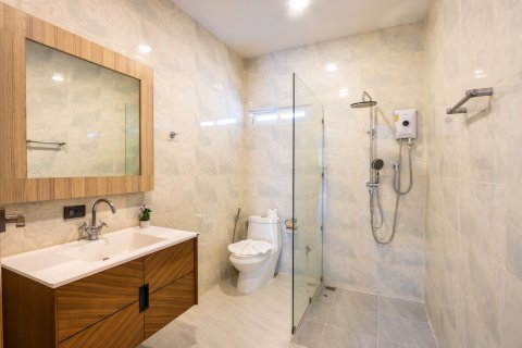 Villa in Rawai, Thailand 5 bedrooms № 154602 - photo 12