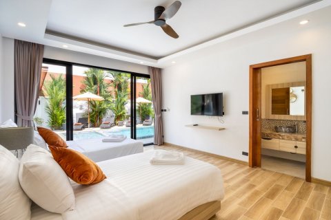 Villa in Rawai, Thailand 5 bedrooms № 154602 - photo 16