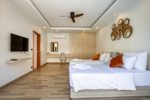 Villa in Rawai, Thailand 5 bedrooms № 154602 - photo 14