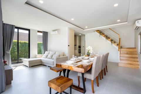 Villa in Rawai, Thailand 5 bedrooms № 154602 - photo 6