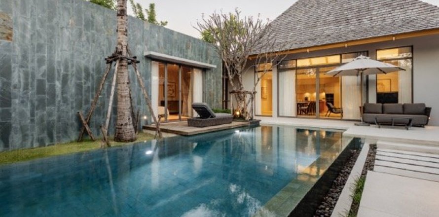 House in Bang Tao, Thailand 4 bedrooms № 154601