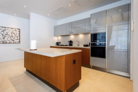 House in Bang Tao, Thailand 4 bedrooms № 154601 - photo 8