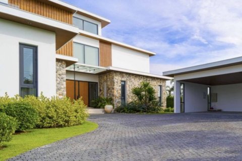 Villa in Hua Hin, Thailand 4 bedrooms № 154598 - photo 4