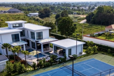 Villa in Hua Hin, Thailand 4 bedrooms № 154598 - photo 6