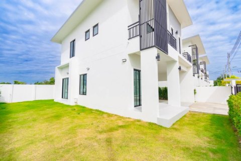 Villa in Hua Hin, Thailand 3 bedrooms № 154600 - photo 1