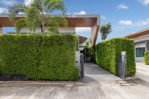 Villa in Phuket, Thailand 2 bedrooms № 146444 - photo 3