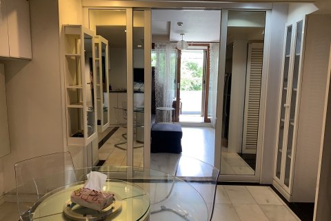 Condo à Khlong Toei, Bangkok, Thaïlande, 1 chambre № 200662 - photo 8