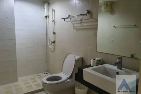Eigentumswohnung in Huai Khwang, Bangkok, Thailand, 3 Schlafzimmer № 216080 - Foto 8