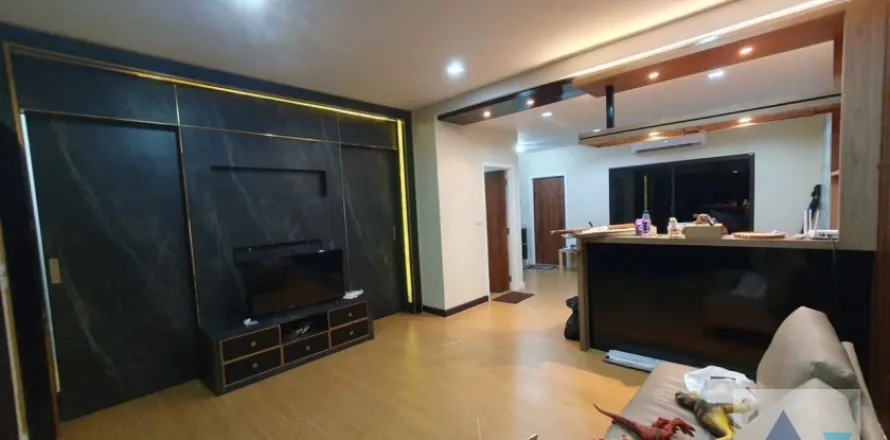 Studio in Bang Kaeo, Thailand № 216078