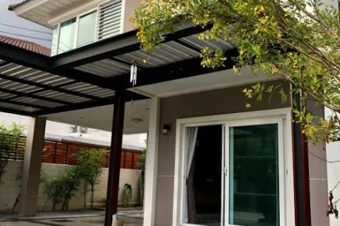 Casa de 3 dormitorios en Bang Kaeo, Tailandia № 216079