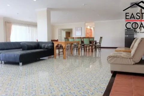 Condominio de 3 dormitorios en Pattaya, Tailandia № 212797 - foto 4