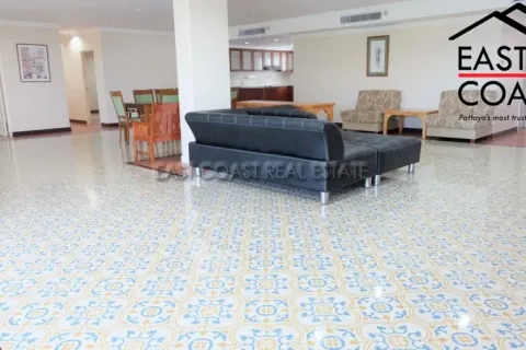 Condominio de 3 dormitorios en Pattaya, Tailandia № 212797 - foto 5