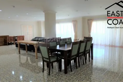 Condominio de 3 dormitorios en Pattaya, Tailandia № 212797 - foto 3