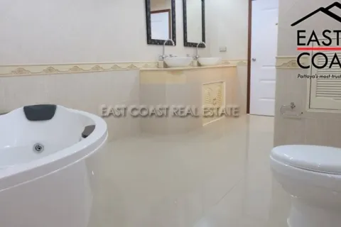 Condominio de 3 dormitorios en Pattaya, Tailandia № 212797 - foto 18