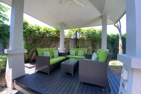 House in Bang Tao, Thailand 3 bedrooms № 59536 - photo 4