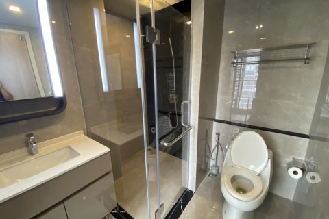 Condo in Huai Khwang, Bangkok, Thailand, 2 bedrooms  № 173649 - photo 7