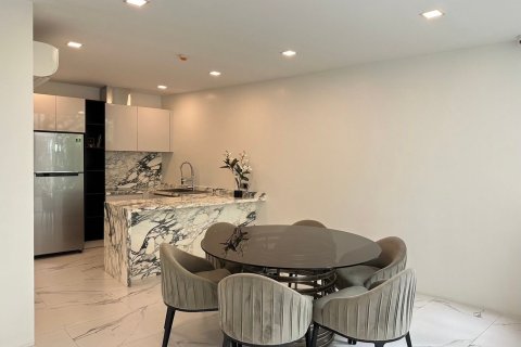 Дом в Лат Пхрау, Бангкок, Таиланд с 3 спальнями  № 173647 - фото 2