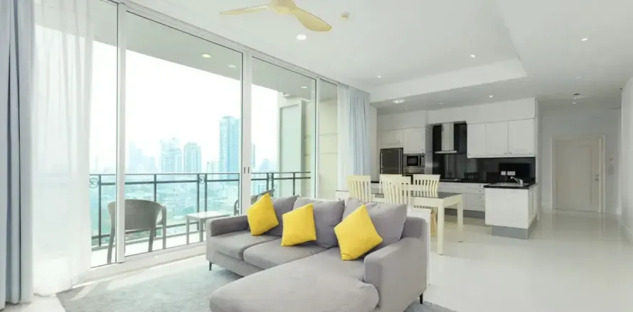 Condo in Watthana, Bangkok, Thailand, 2 bedrooms  № 173651