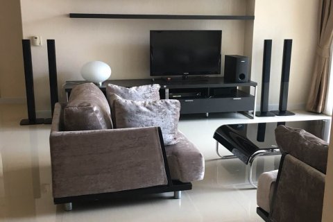 Кондоминиум с 2 спальнями в Бангкоке, Таиланд № 143218 - фото 1