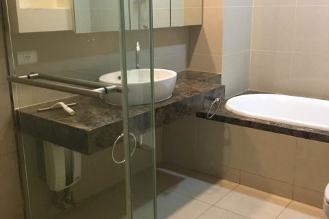 Кондоминиум с 2 спальнями в Бангкоке, Таиланд № 143218 - фото 5