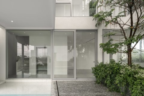 Дом в Бангкоке, Таиланд с 3 спальнями  № 143221 - фото 2