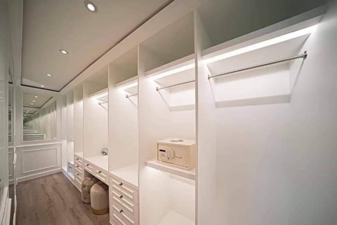 Кондоминиум с 3 спальнями в Бангкоке, Таиланд № 143216 - фото 13