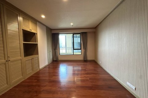 Кондоминиум с 2 спальнями в Кхлонг Сане, Бангкок, Таиланд № 155443 - фото 3