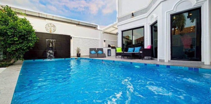 Villa à Pattaya, Thaïlande 5 chambres № 155442