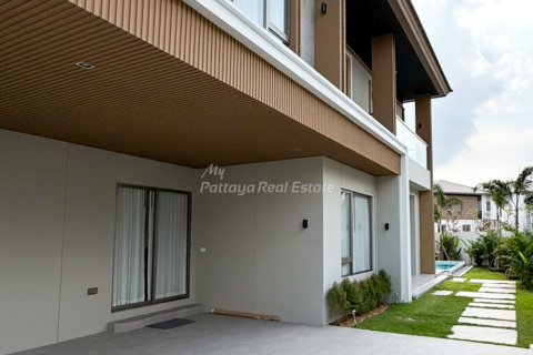 Дом в Банг Ламунге, Таиланд с 4 спальнями  № 171464