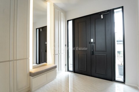 Haus in Bang Lamung, Thailand 4 Schlafzimmer № 171461 - Foto 5