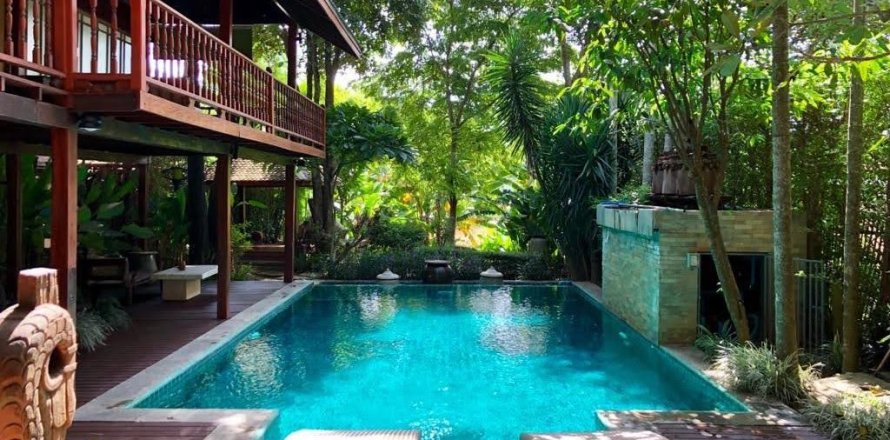 Villa in Chiang Mai, Thailand 3 bedrooms № 160007