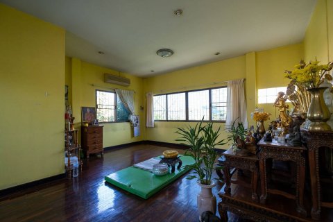 House in Chiang Mai, Thailand 5 bedrooms № 160003 - photo 15