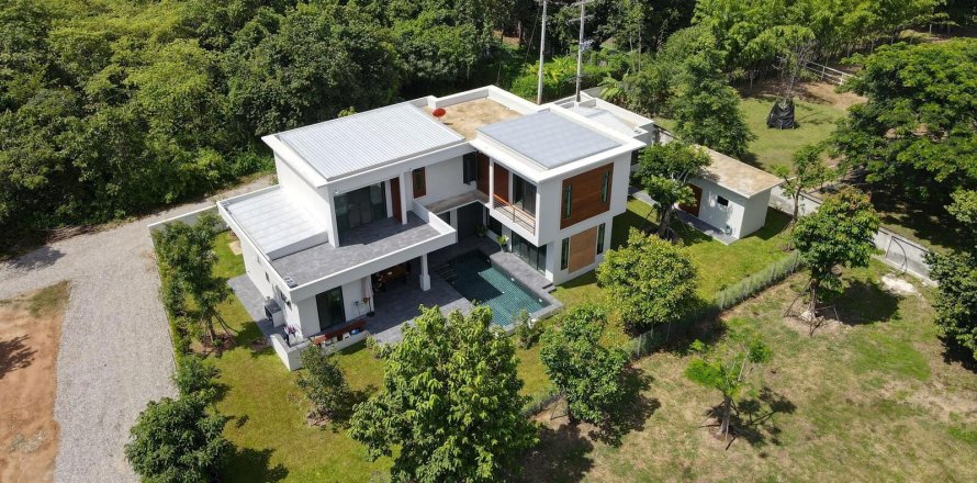 Villa in Chiang Mai, Thailand 3 bedrooms № 160004