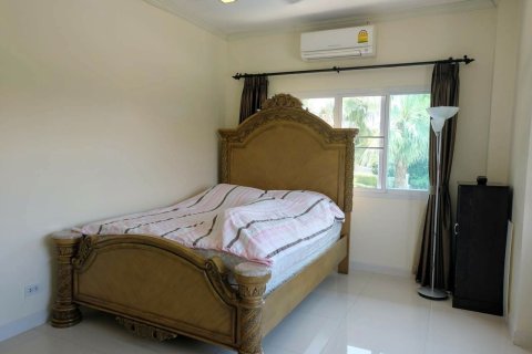 Villa in Chiang Mai, Thailand 4 bedrooms № 160008 - photo 17