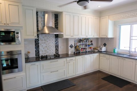 Villa à Chiang Mai, Thaïlande 4 chambres № 160008 - photo 8