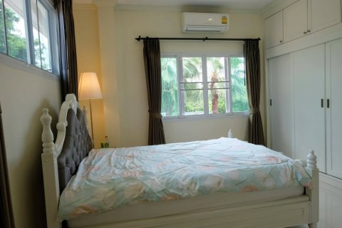 Villa in Chiang Mai, Thailand 4 bedrooms № 160008 - photo 19