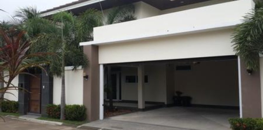Villa on Jomtien Beach, Pattaya, Thailand 4 bedrooms № 193506