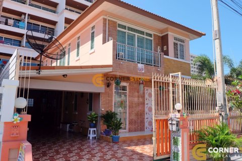 Studio on Jomtien Beach, Pattaya, Thailand № 27035