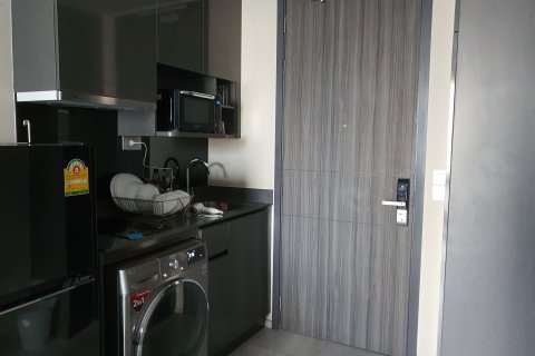 Studio dans le Condo à Watthana, Bangkok, Thaïlande № 140143 - photo 5
