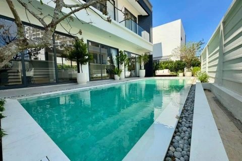 Villa in Pattaya, Thailand 4 bedrooms № 140149 - photo 17
