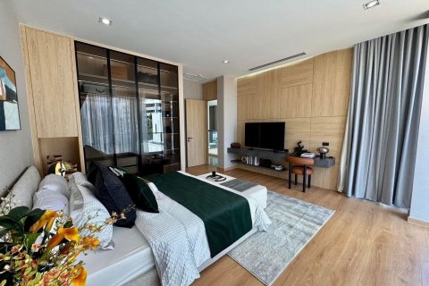 Villa in Pattaya, Thailand 4 bedrooms № 140149 - photo 15